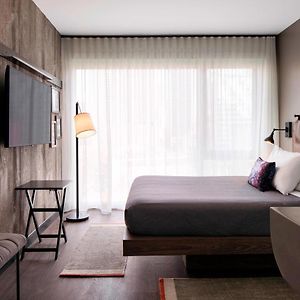 Queen Room Hearing Accessible